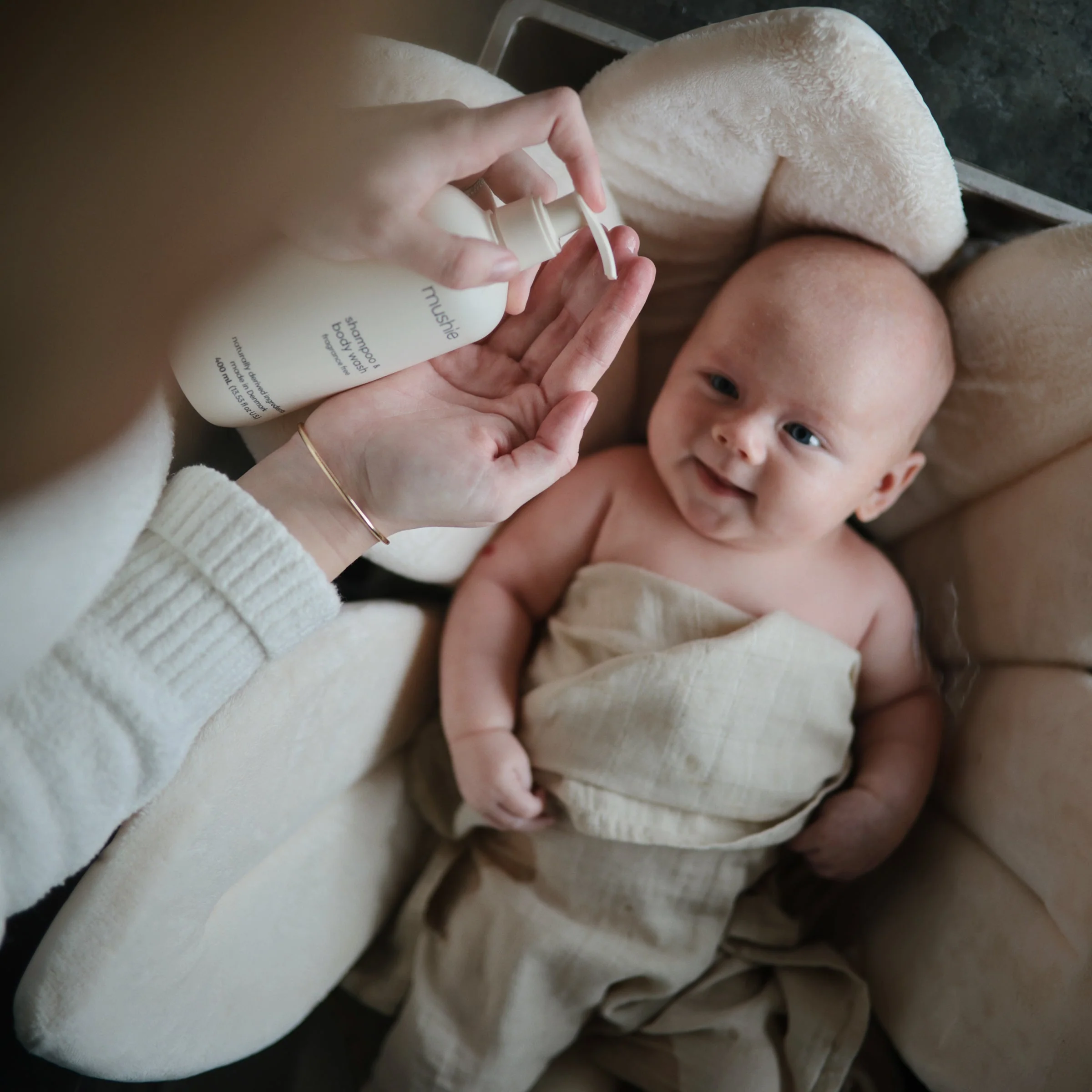 Baby Shampoo & Body Wash (Fragrance Free) 400 mL - Image 4