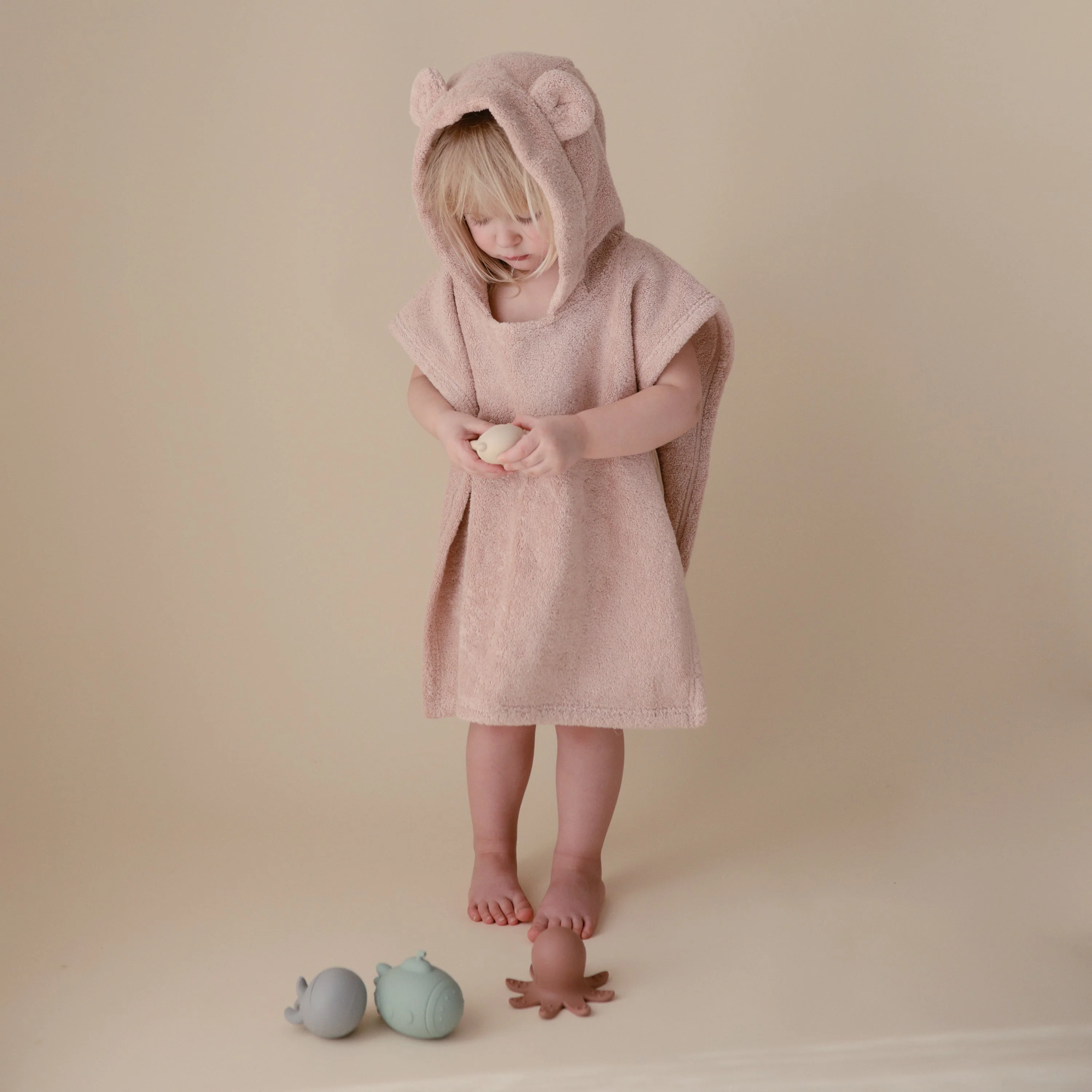 Bear Poncho Towel - Image 10