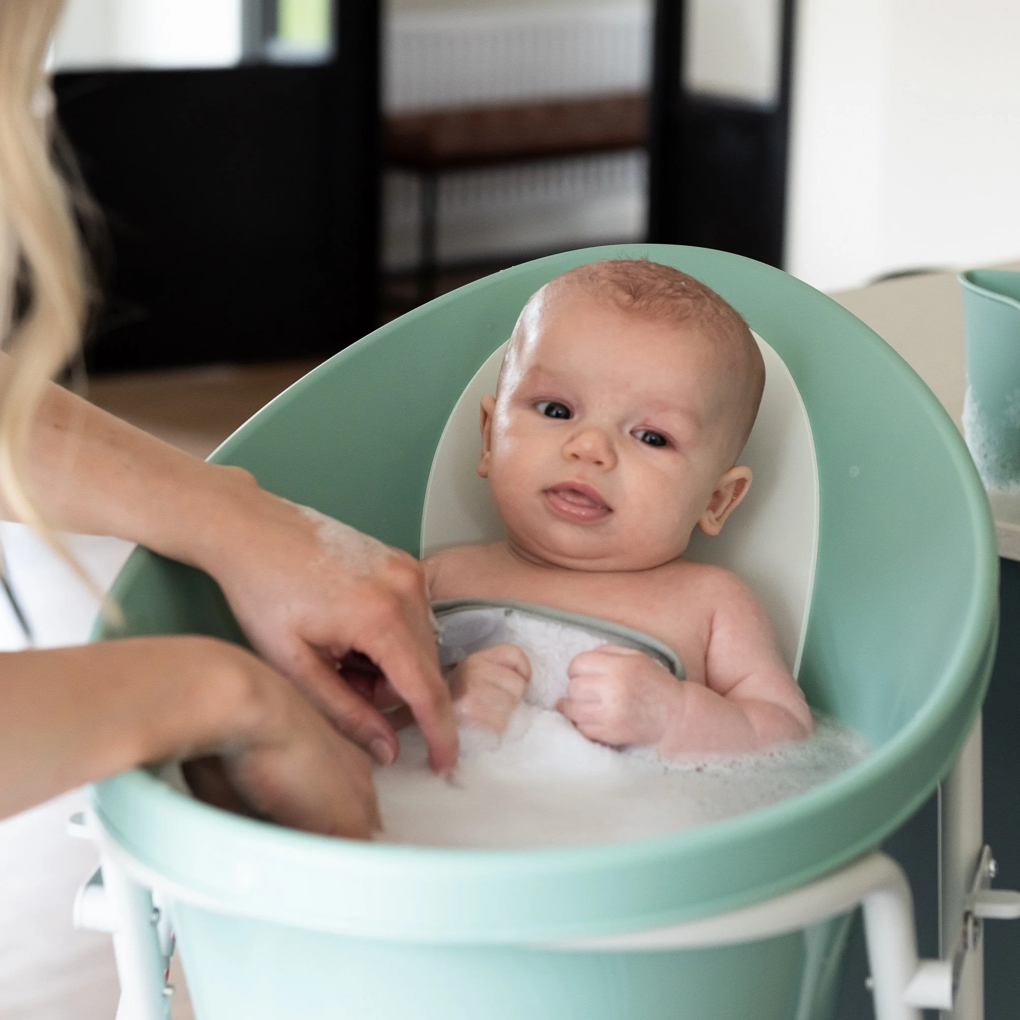 Newborn Bath Essentials Bundle | Baby Bath with Support Bump, Soft Backrest & Rinse Jug | Safe & Stylish Bathtime Set - Image 10